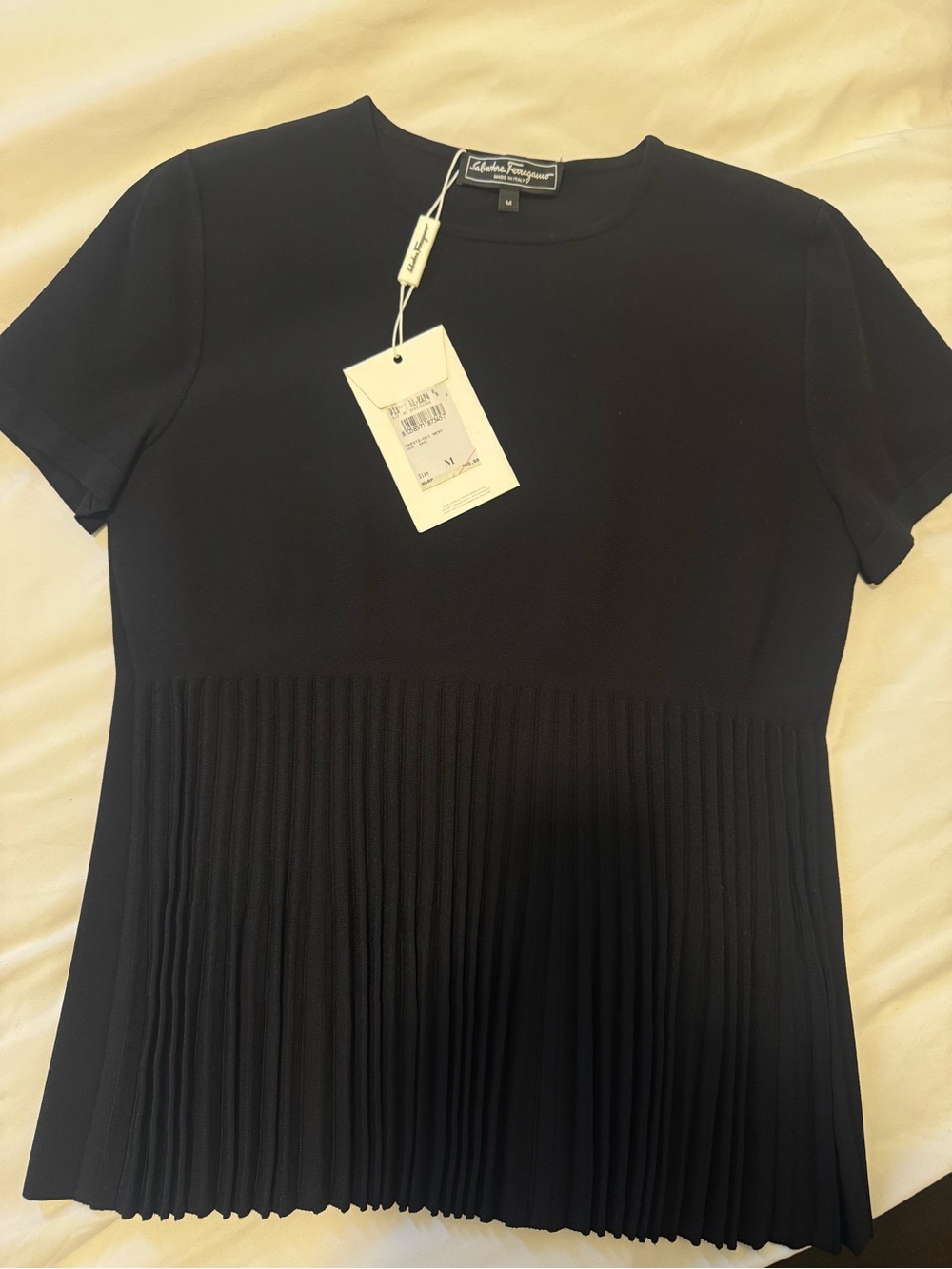 Salvatore Ferragamo Black Short-Sleeve Pleated Hem Top